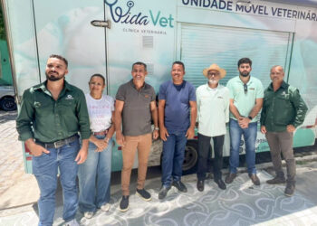 Teofilândia e Retirolândia receberam a unidade móvel do Programa Estadual de Controle Populacional de Cães