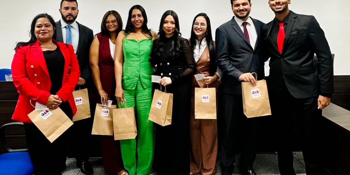 FARESI comemora aprovação de alunos e egressos no Exame da OAB