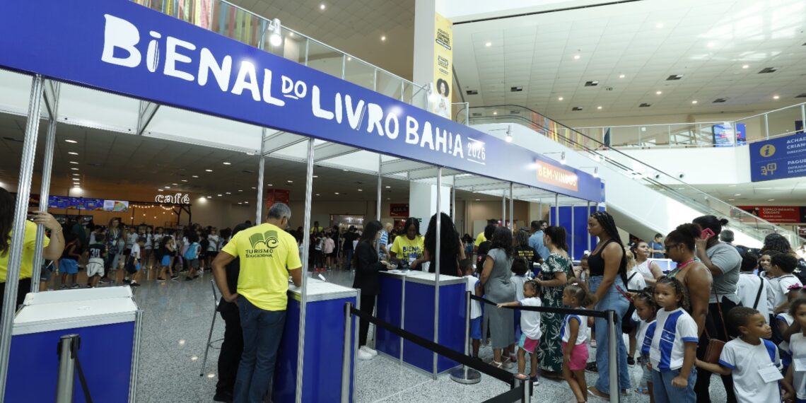 Bienal do Livro Bahia 2026 tem início e fortalece políticas de incentivo à leitura