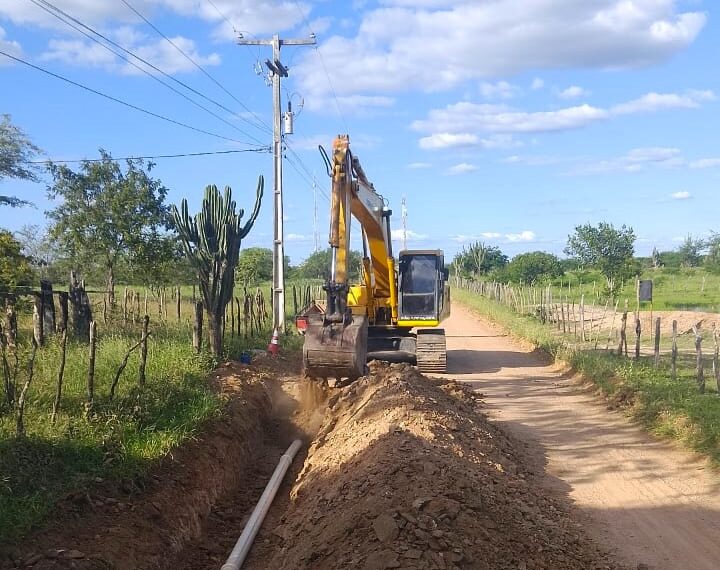 Nova adutora proporcionará segurança hídrica para população de Nova Fátima e Pé de Serra