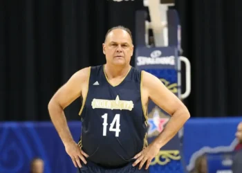 Ex-Jogador de basquete Oscar Schmidt morre aos 68 anos em São Paulo