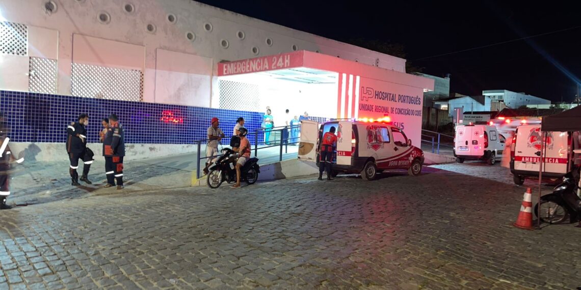 Adolescente de 14 anos sofre fratura de fêmur após pular de primeiro andar e é transferida para Feira de Santana