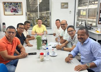 Santaluz – Vereadores visitam fábrica e cobram celeridade em projeto que promete 300 empregos