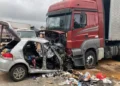 MG – Seis pessoas da mesma família morrem em grave colisão entre carro e carreta