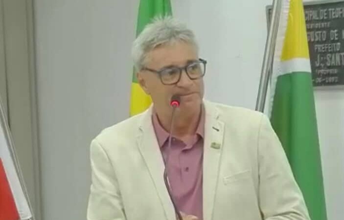 “Em 20 anos, nunca vi tanto lixo”: vereador dispara críticas à situação em Teofilândia