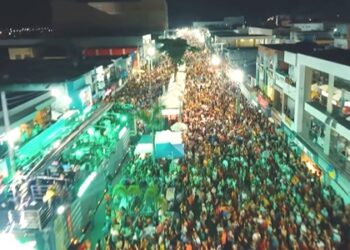 Terceira noite do Coité Folia reúne grandes nomes do axé e arrasta multidão no circuito – Veja a programação para hoje