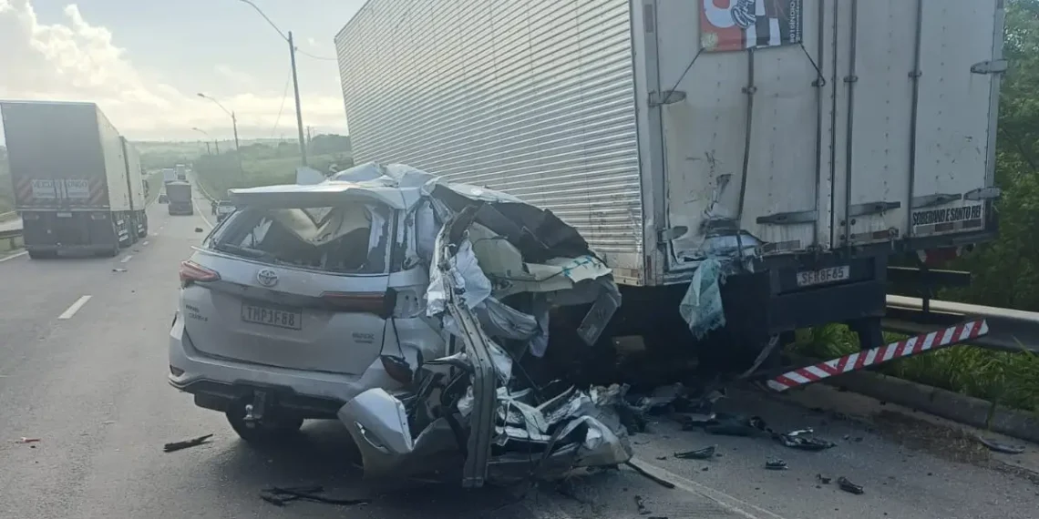 Cantor Zau ‘O Pássaro’ morre em acidente na BR-116 Sul