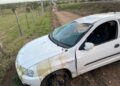 Carro sai da pista, capota e motorista tem ferimentos leves