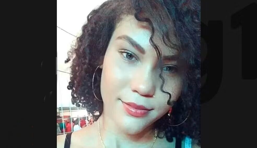 Jovem de 21 anos é encontrada morta dentro de casa; ex-namorado é suspeito
