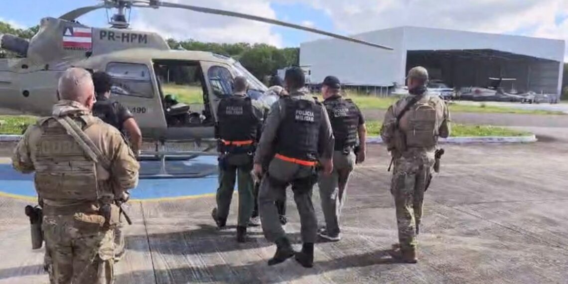 Líder de facção capturado na Bolívia é transferido para Presídio de Segurança Máxima em Serrinha