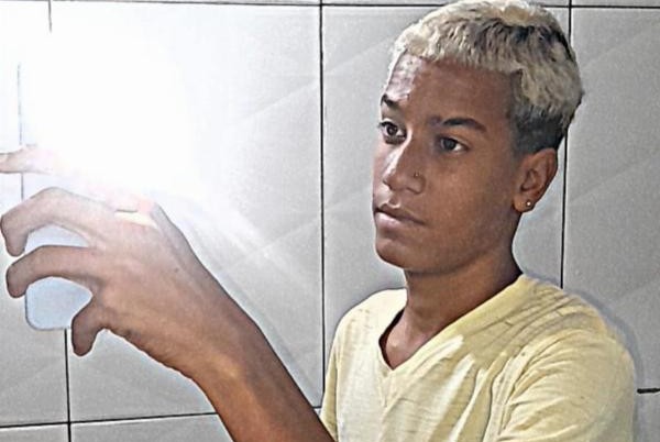 Estudante é sequestrado e encontrado morto após sair de escola