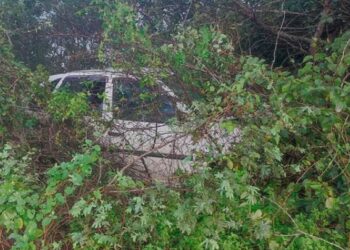 Mulher morre após moto ser atingida por carro na BA 381
