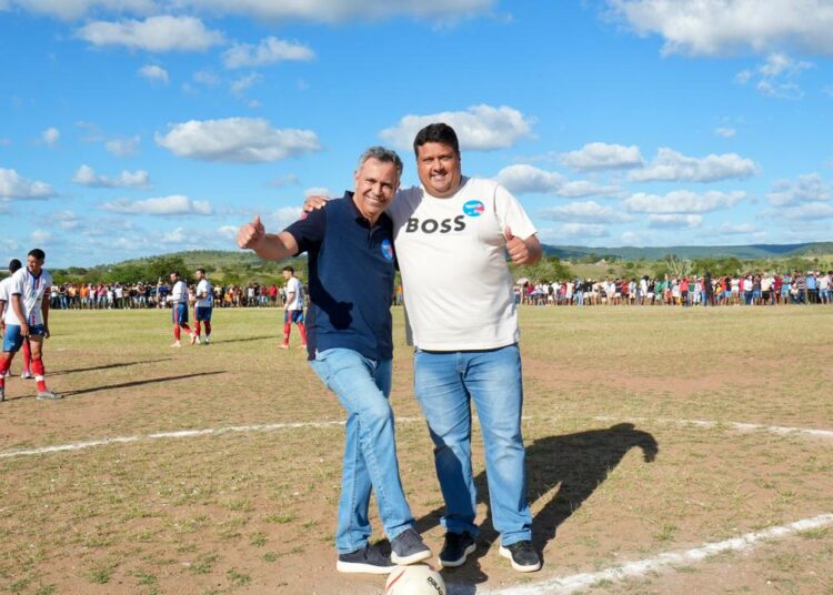 Félix Mendonça projeta crescimento do PDT e reforça aliança com governador durante agenda no interior