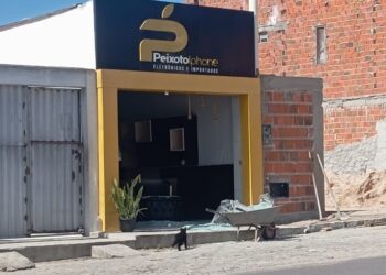Loja de eletrônicos e importados é arrombada durante a madrugada