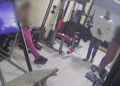 Homem invade academia e assalta mulheres durante treino