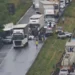 Acidente envolvendo vários veículos na BR 324 não houve registro de óbito