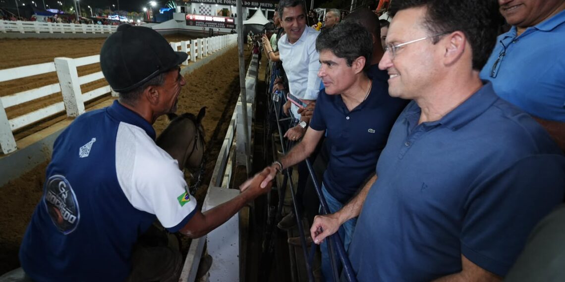 Em Formosa do Rio Preto, ACM Neto diz que falta de ação do governo é gargalo para o Oeste e defende investimentos na região