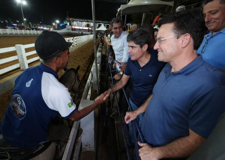 Em Formosa do Rio Preto, ACM Neto diz que falta de ação do governo é gargalo para o Oeste e defende investimentos na região