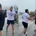 Torcedor do Bahia joga cerveja em Fábio Mota durante corrida da Bamor