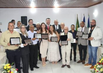 São Domingos II: Câmara entrega 12 títulos de cidadão em sessão solene marcada por emoção e reconhecimento