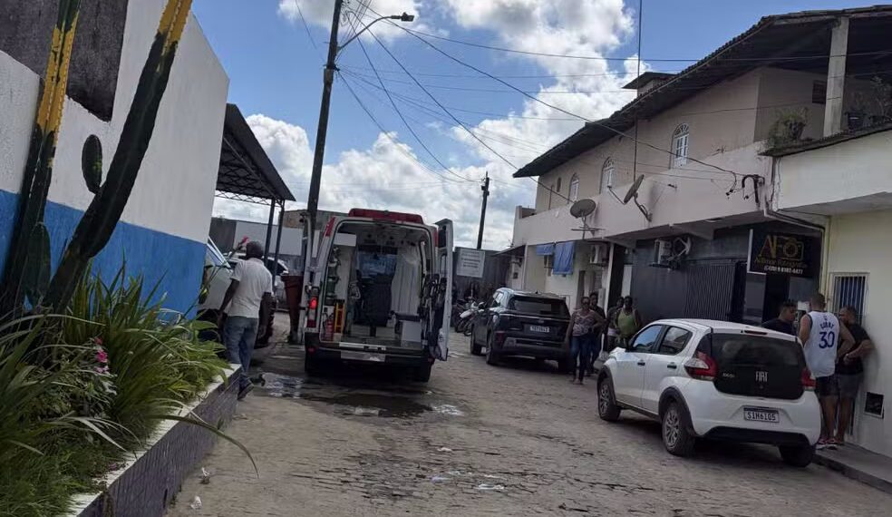 Acidente em subestação de energia deixa dois funcionários feridos e provoca apagão em Feira de Santana e outras 20 cidades
