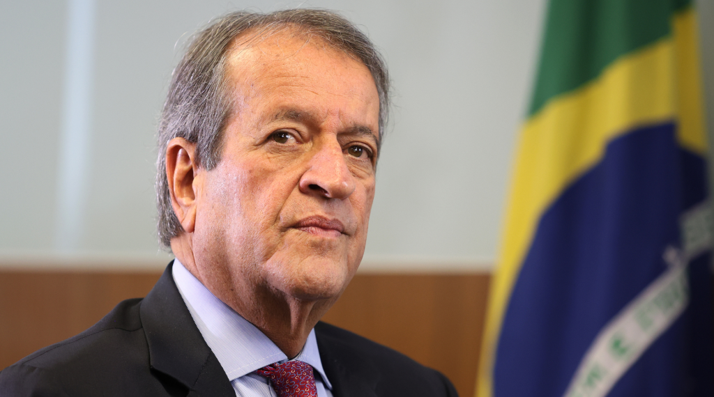 Declaração de Valdemar Costa Neto sobre ACM Neto e Flávio Bolsonaro repercute no cenário político baiano