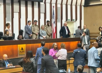 AL-BA aprova projeto que garante promoção especial a militares antes da reserva