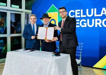Lula cria plataforma para coibir roubos de celulares e vendas ilegais