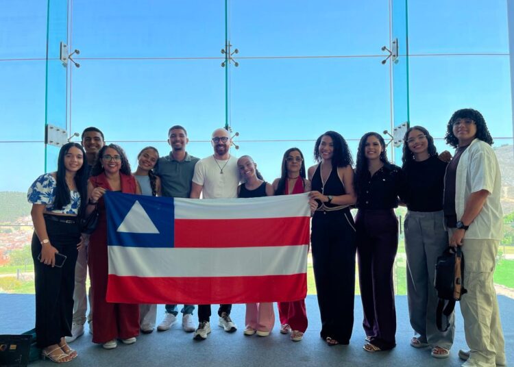 Da Bahia para o mundo: estudantes do Piemonte Norte do Itapicuru apresentam pesquisas sobre semiárido em congresso internacional, na Espanha