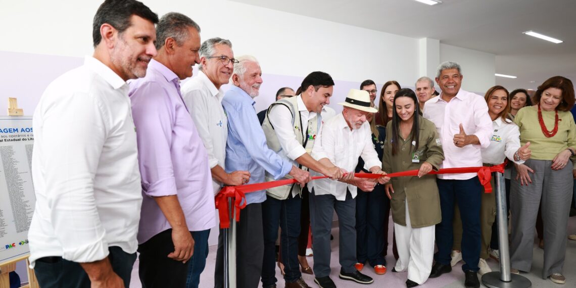 Lula e Jerônimo inauguraram Hospital Estadual do Litoral Norte, primeira unidade hospitalar do Novo PAC entregue no Brasil