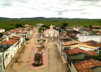 Paripiranga: Conceição de Campinas recebe mais de R$ 3,6 milhões para pavimentação asfáltica e já soma mais de R$ 7 milhões em investimentos