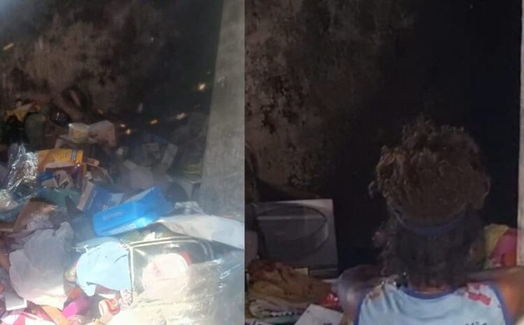 Mulher é encontrada vivendo entre lixo, ratos e insetos dentro da própria casa