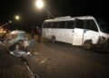 Colisão entre Ford Fiesta e micro-ônibus deixa vários feridos na BA-409; motorista do carro menor fica em estado grave