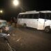 Colisão entre Ford Fiesta e micro-ônibus deixa vários feridos na BA-409; motorista do carro menor fica em estado grave