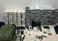 PM lotado em Euclides da Cunha e estudante de Direito são presos com quase 120 kg de drogas em shopping de Salvador