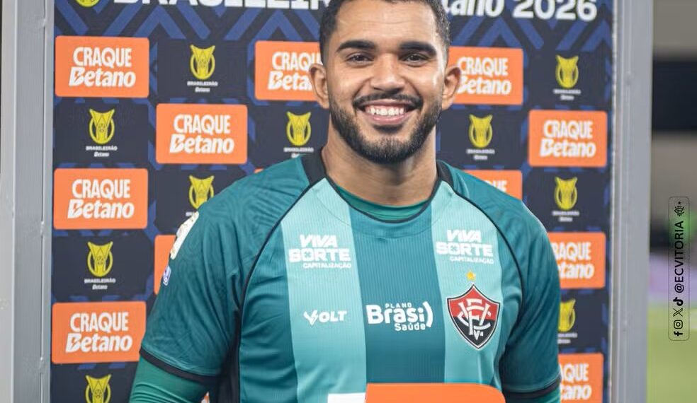 Lucas Arcanjo fecha o gol, segura pressão do Botafogo e garante empate do Vitória no Nilton Santos