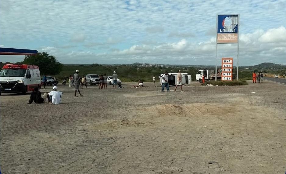 Capotamento na BR-116 provoca morte de criança e deixa mulher ferida