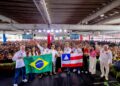 Salvador – Grande multidão lota o Parque de Exposições durante a convenção de Jerônimo. Ato contou com a presença de Lula