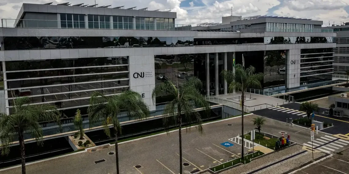 CNJ acaba com aposentadoria compulsória como punição máxima para juiz
