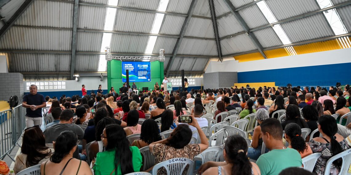 Prefeitura de Coité apresenta novo Plano de Carreira do Magistério com valorização dos professores
