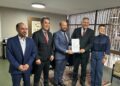 Presidente e corregedor do TCM-BA entregam ao TRE-BA lista de gestores punidos