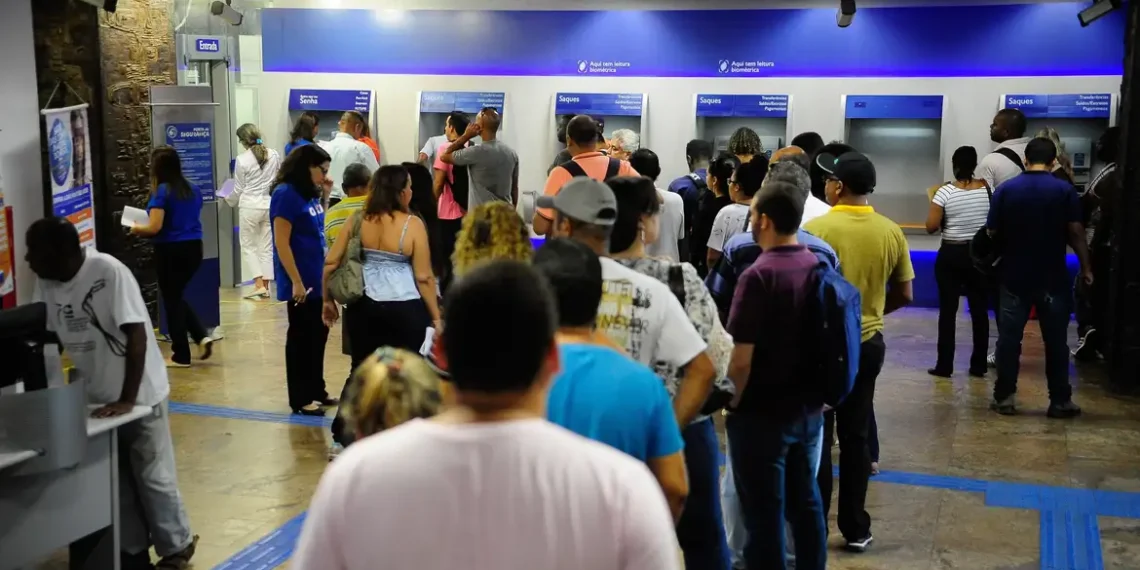 Bancários farão paralisação de 24 horas nesta quinta-feira