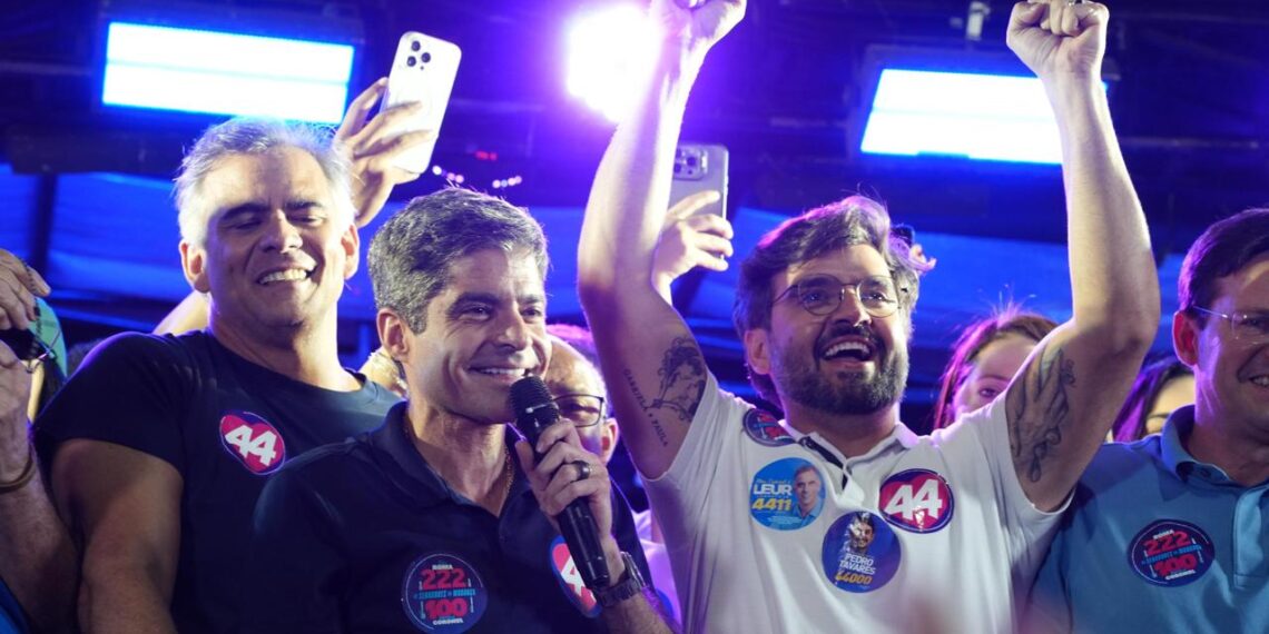 ACM Neto participa de evento em Ilhéus e compara a presença de público de Jerônimo em Barrocas: “O nosso lotado e o deles esvaziado. As imagens falam por si só”