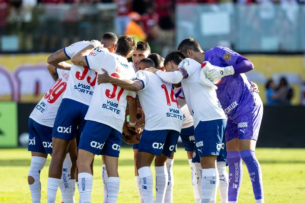 Bahia inverte desempenho como mandante e visitante no Brasileirão, mas mantém campanha idêntica à de 2025