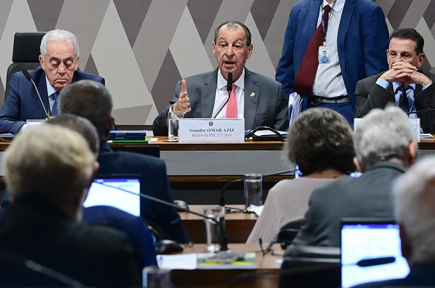 CCJ do Senado aprova escala 6×1; proposta prevê 40 horas semanais e duas folgas