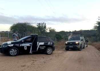 PM e Polícia Civil cumprem mandado e prendem homem que matou ex-companheira em 2017 usando uma pá carregadeira