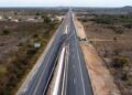 Ministro dos Transportes entrega 10 km de duplicação da BR-116 entre Serrinha e Santa Bárbara nesta segunda
