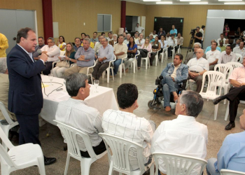 Geddel Vieira Lima, prometeu tirar do papel o aeroporto e o centro de convenções de Feira