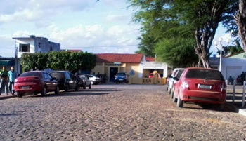 Depois da apreensão de motos, polícia de Quijingue apresenta carros irregulares