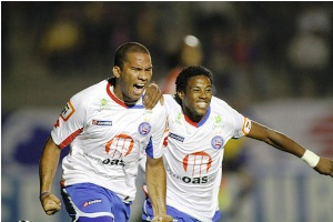 Bahia vence Paraná fora de casa e assume a vice-liderança